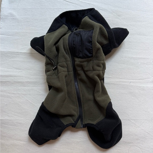 other Other - Dog Winter Coat, Warm Fleece Jacket fits medium sized dogs like new